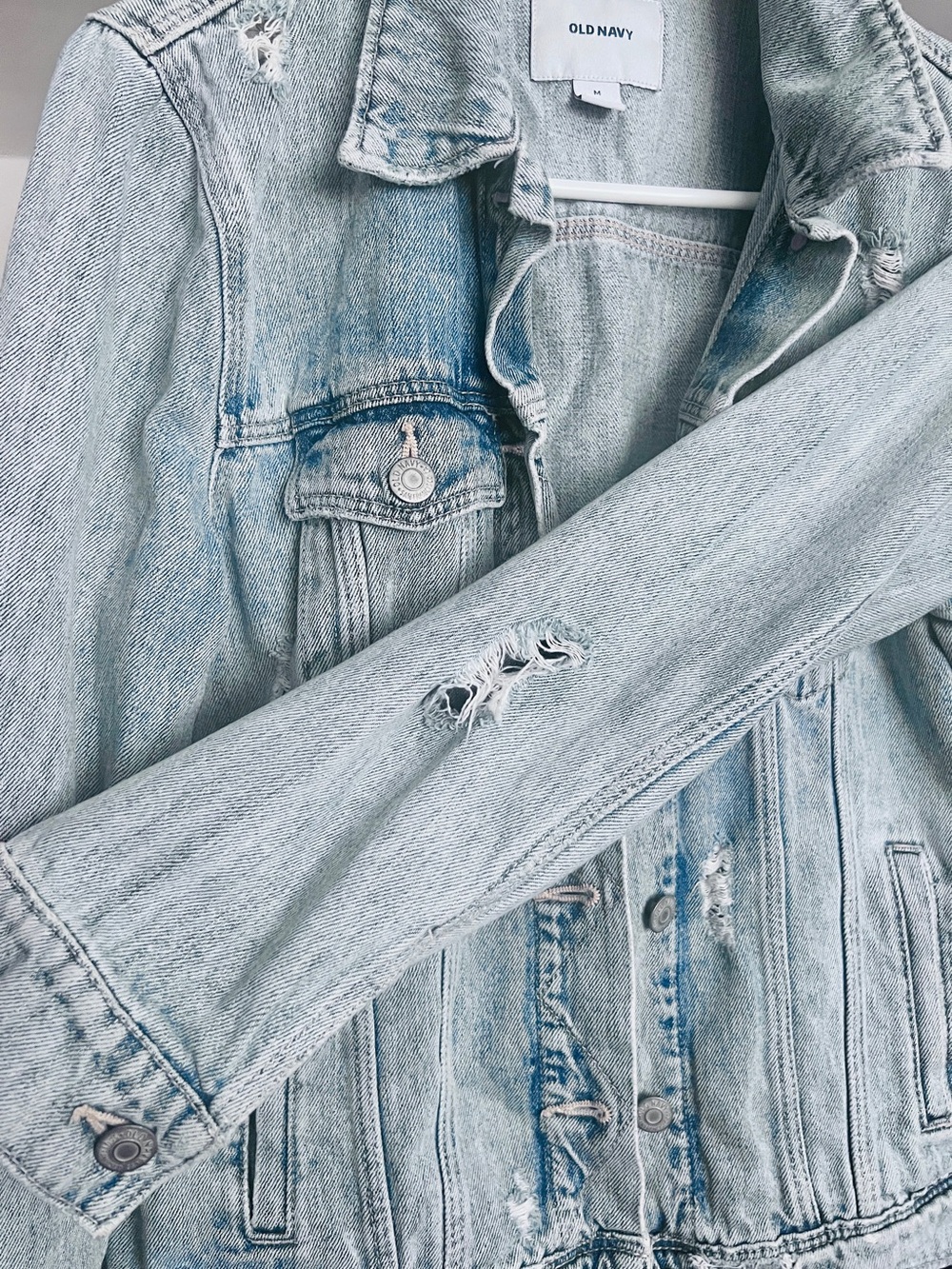 Old Navy Distressed Button Up Classic Denim Jacket Lightweight Holes Blue SZ M - Picture 8 of 11